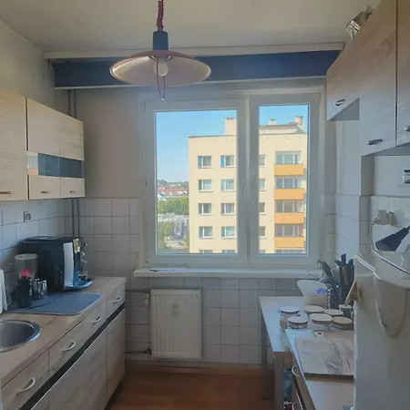 Bright Cozy With Great View And Free Parking *